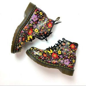 Dr. Martens Womens 1460 Pascal Backhand Floral Mash UP size 7